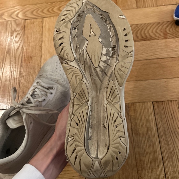 ASICS Men's NOVABLAST 4 Running Shoe, White 1011b693 Size 9 - Picture 7 of 11